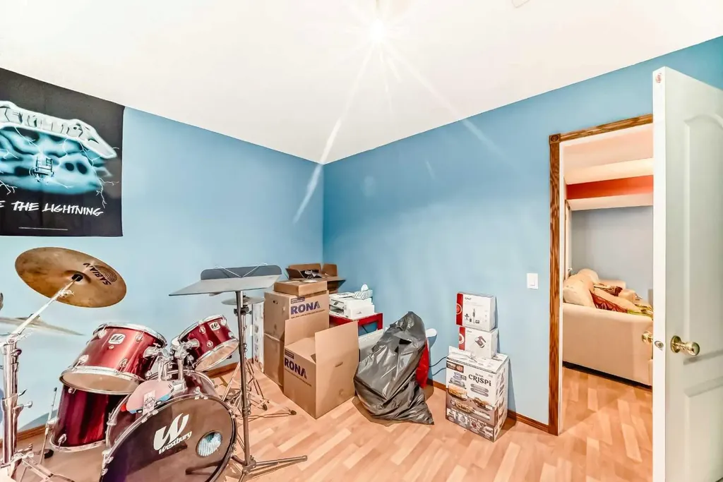54 Coral Springs Court NE Calgary AB T3J 3W9