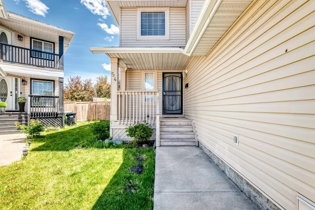 54 Coral Springs Court NE Calgary AB T3J 3W9