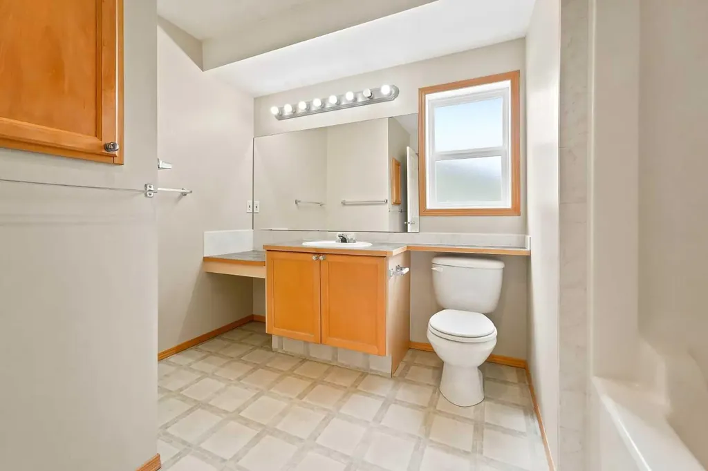 147 Jewell Street Red Deer AB T4P 4A1
