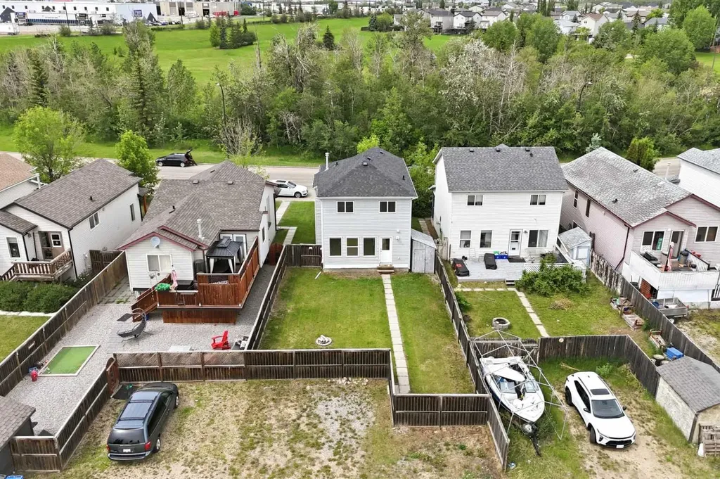 147 Jewell Street Red Deer AB T4P 4A1
