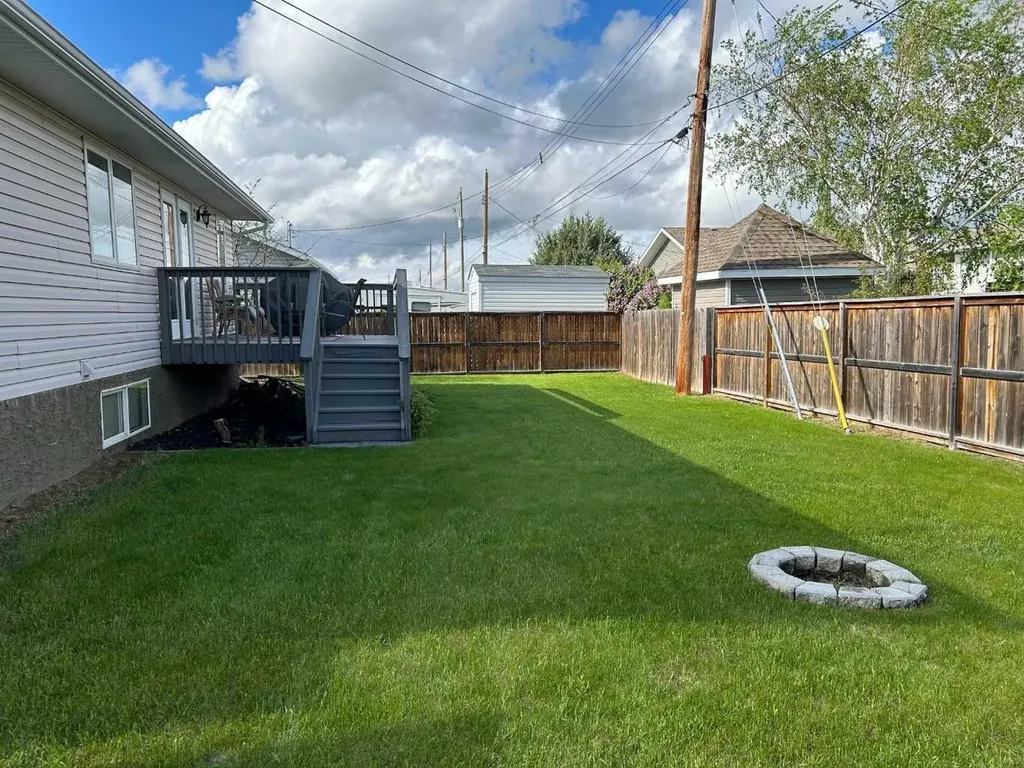 5203 64 Street Vermilion AB T9X 1X5
