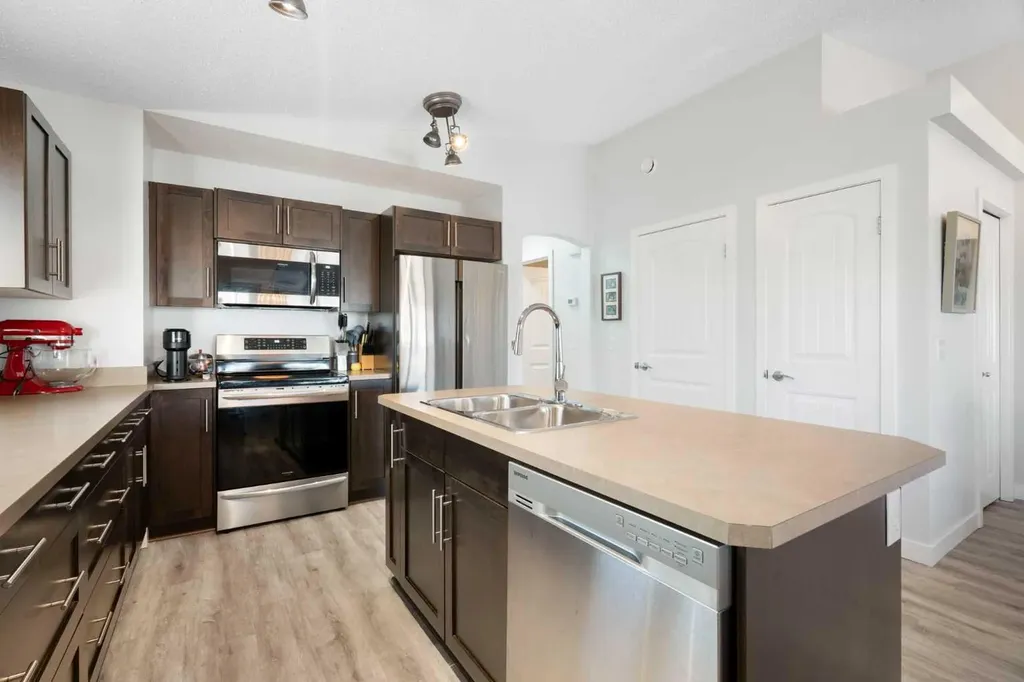 230 Eversyde Boulevard SW Calgary AB T2Y 0J4