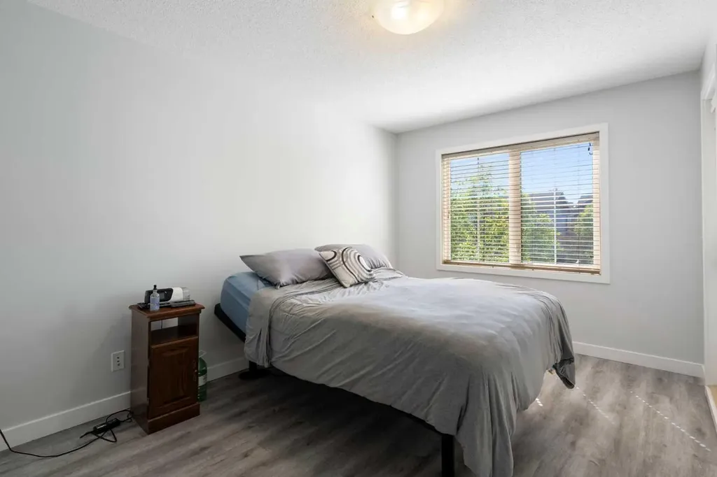 230 Eversyde Boulevard SW Calgary AB T2Y 0J4