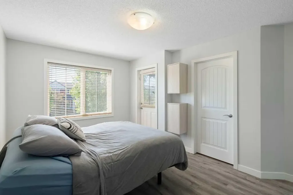 230 Eversyde Boulevard SW Calgary AB T2Y 0J4