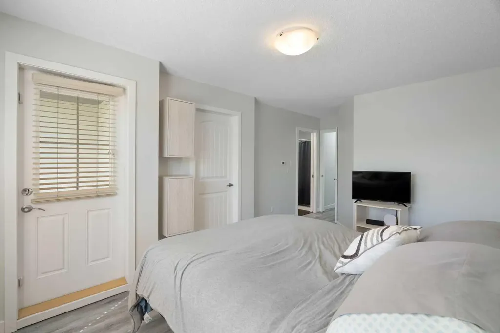 230 Eversyde Boulevard SW Calgary AB T2Y 0J4