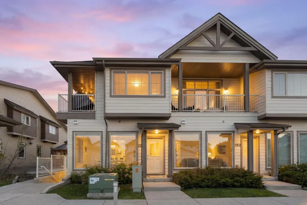 230 Eversyde Boulevard SW Calgary AB T2Y 0J4