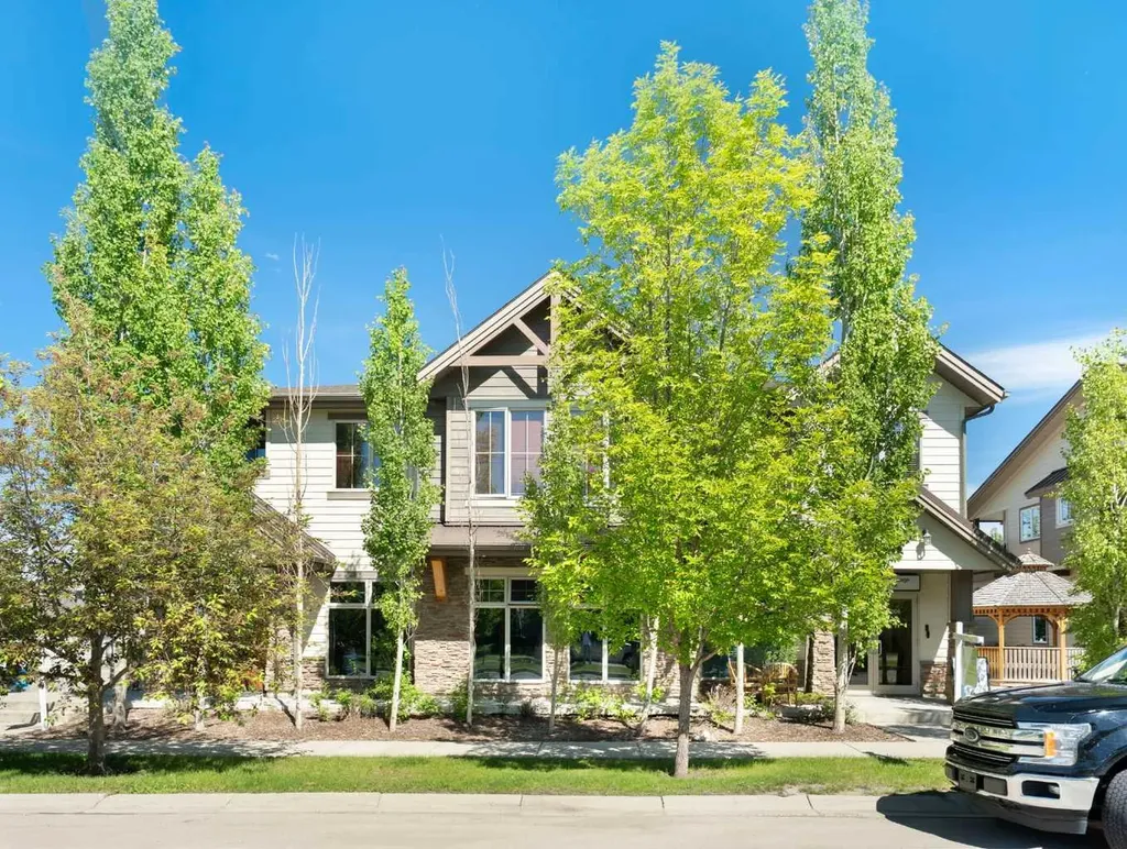 230 Eversyde Boulevard SW Calgary AB T2Y 0J4