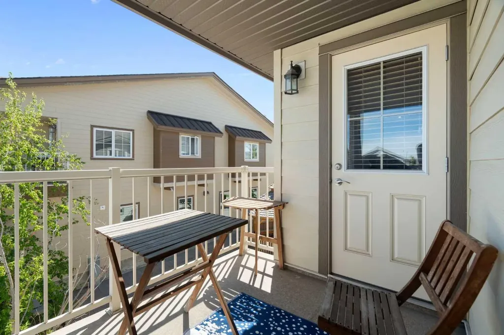 230 Eversyde Boulevard SW Calgary AB T2Y 0J4