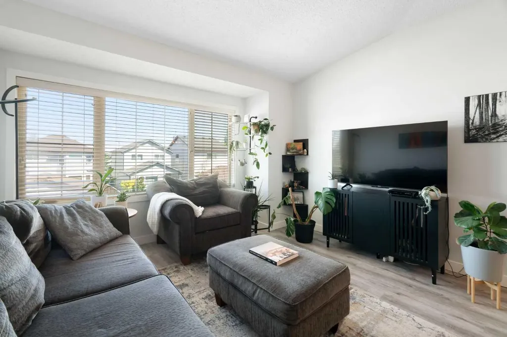 230 Eversyde Boulevard SW Calgary AB T2Y 0J4