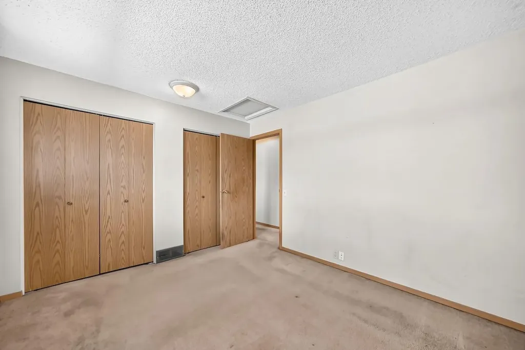 103 Rivervalley Crescent SE Calgary AB T2C 3K4
