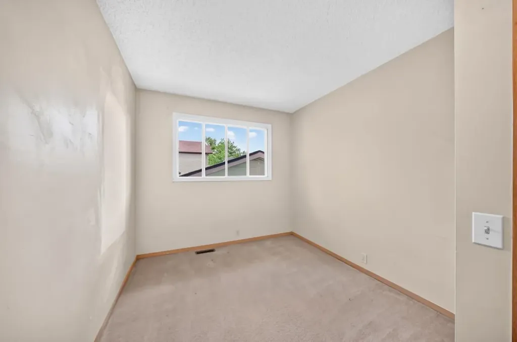 103 Rivervalley Crescent SE Calgary AB T2C 3K4