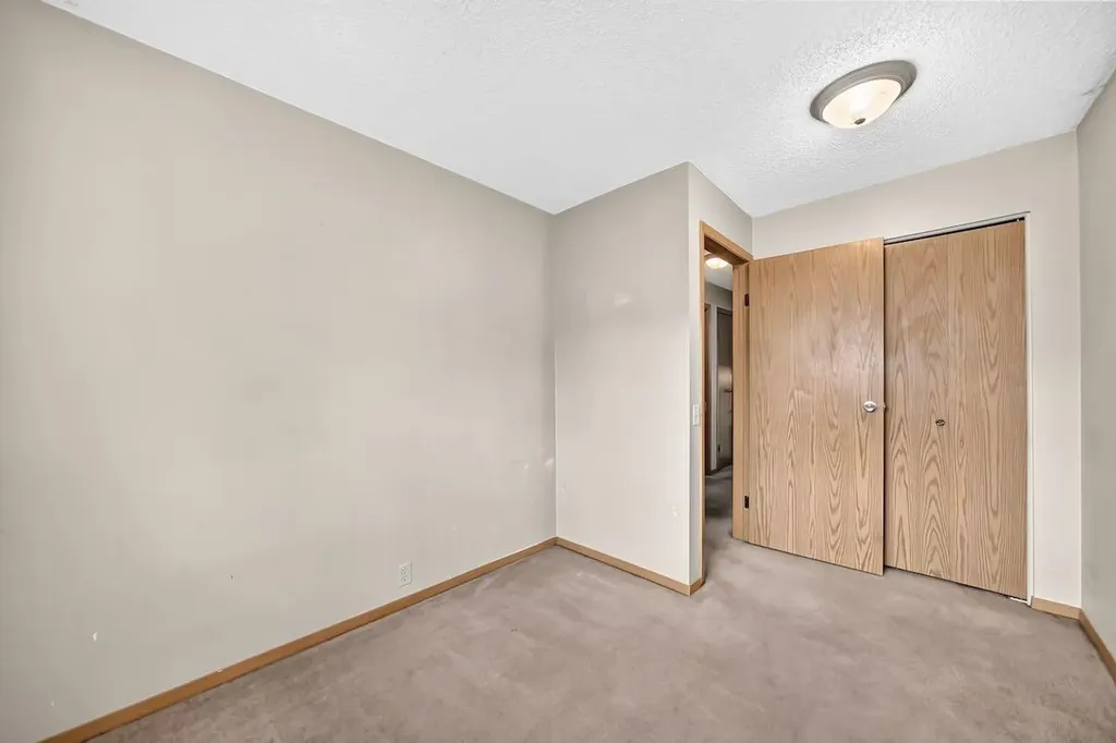 103 Rivervalley Crescent SE Calgary AB T2C 3K4