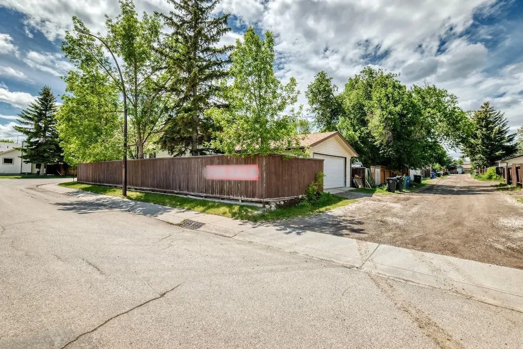 103 Rivervalley Crescent SE Calgary AB T2C 3K4