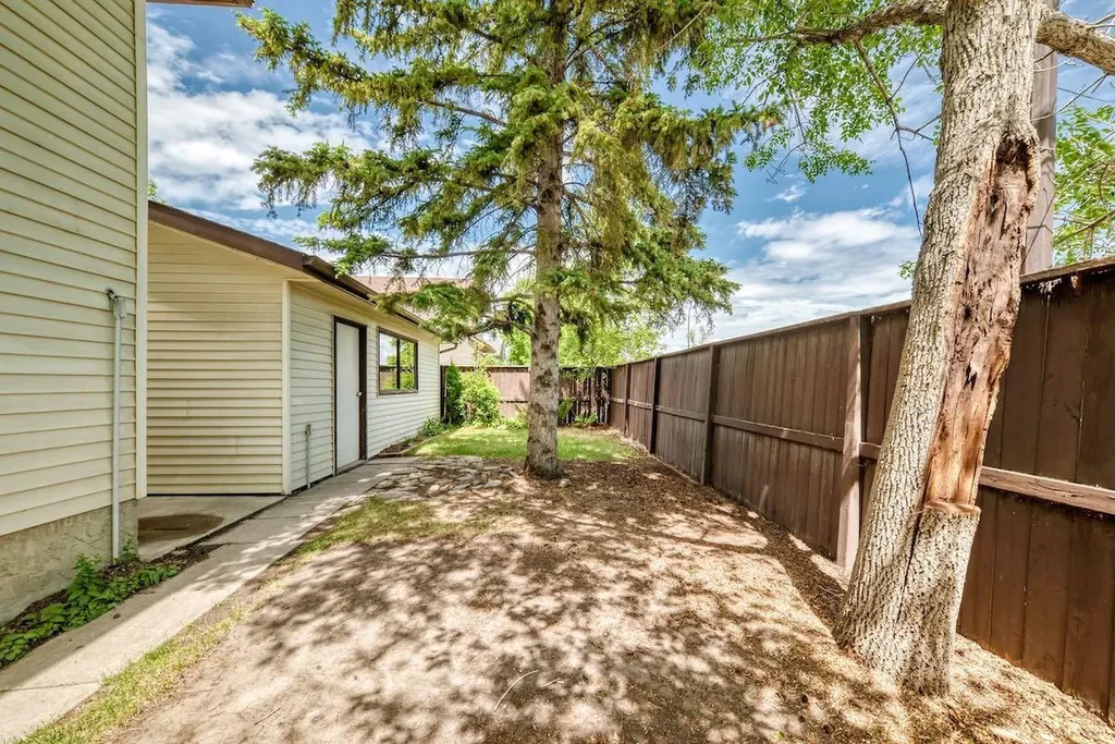 103 Rivervalley Crescent SE Calgary AB T2C 3K4