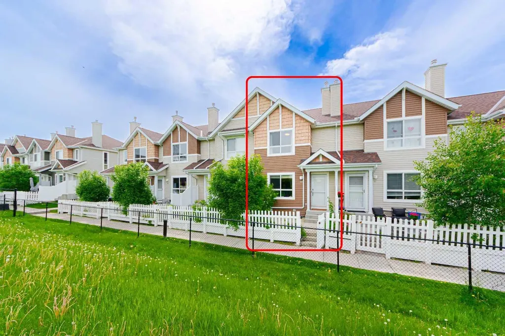 165 Tuscany Court NW Calgary AB T3L 2Y9