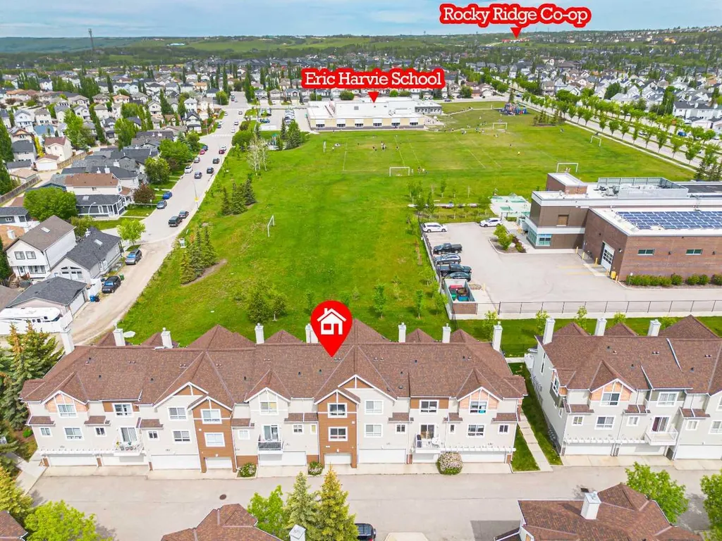 165 Tuscany Court NW Calgary AB T3L 2Y9