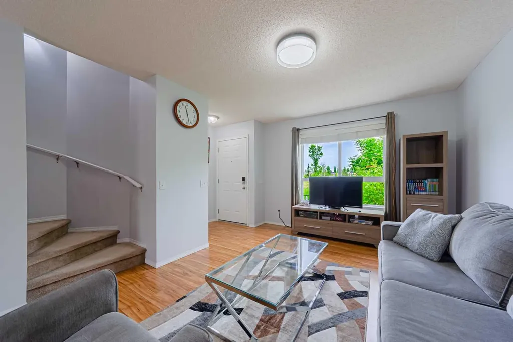 165 Tuscany Court NW Calgary AB T3L 2Y9