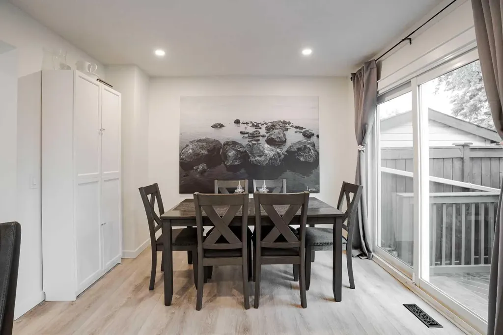 166 Bird Crescent Fort Mcmurray AB T9H 4T3