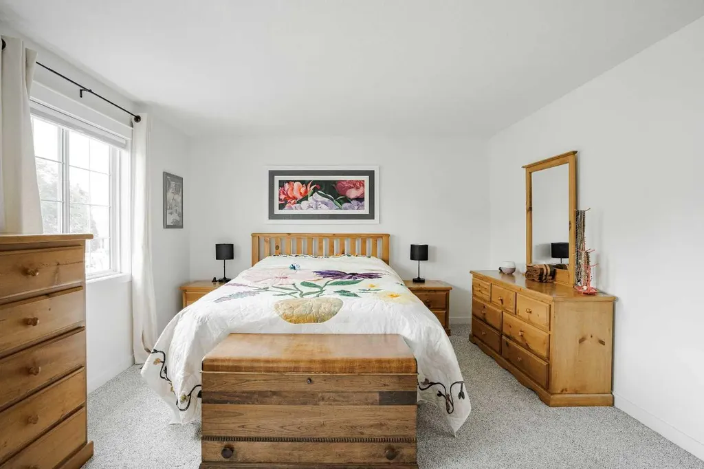 166 Bird Crescent Fort Mcmurray AB T9H 4T3