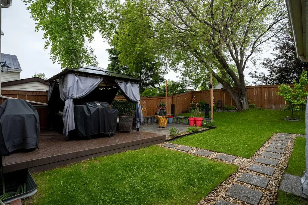166 Bird Crescent Fort Mcmurray AB T9H 4T3