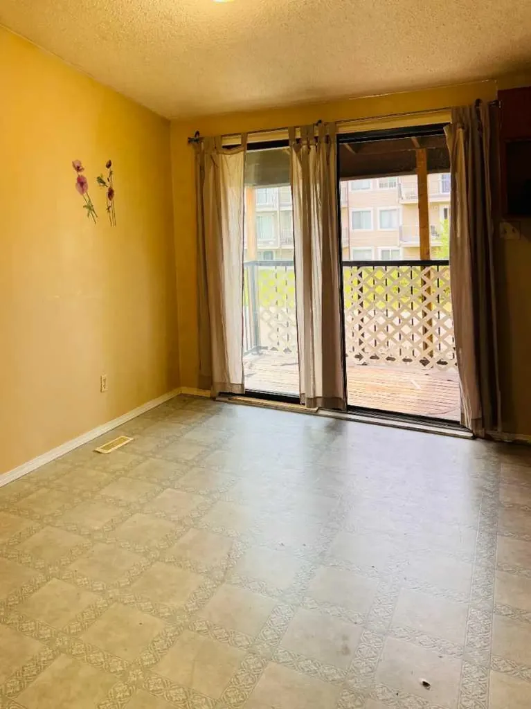 101 Cooney Road SE Medicine Hat AB T1B 1Y7