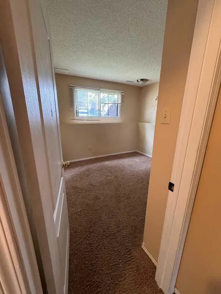 101 Cooney Road SE Medicine Hat AB T1B 1Y7
