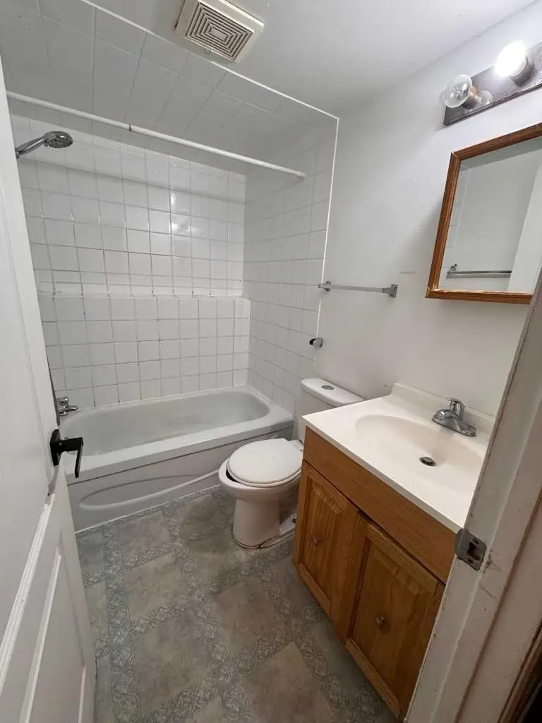 101 Cooney Road SE Medicine Hat AB T1B 1Y7