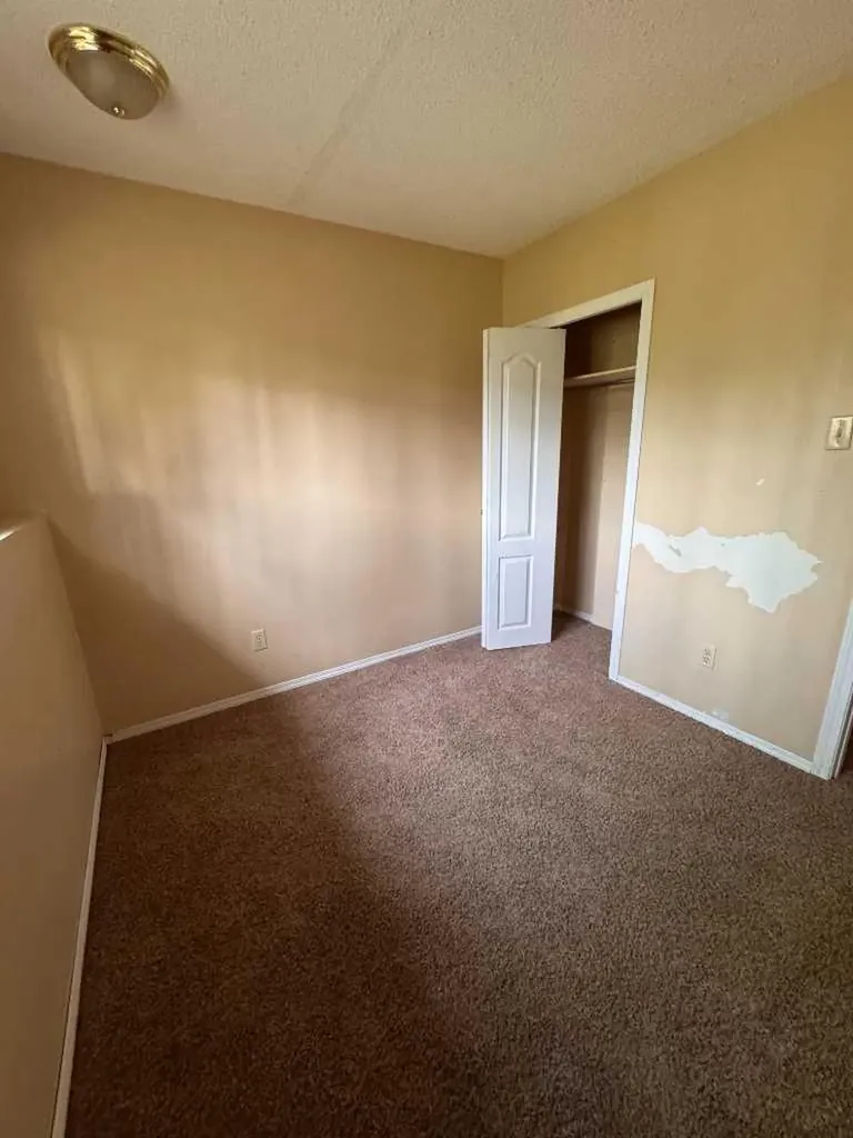 101 Cooney Road SE Medicine Hat AB T1B 1Y7