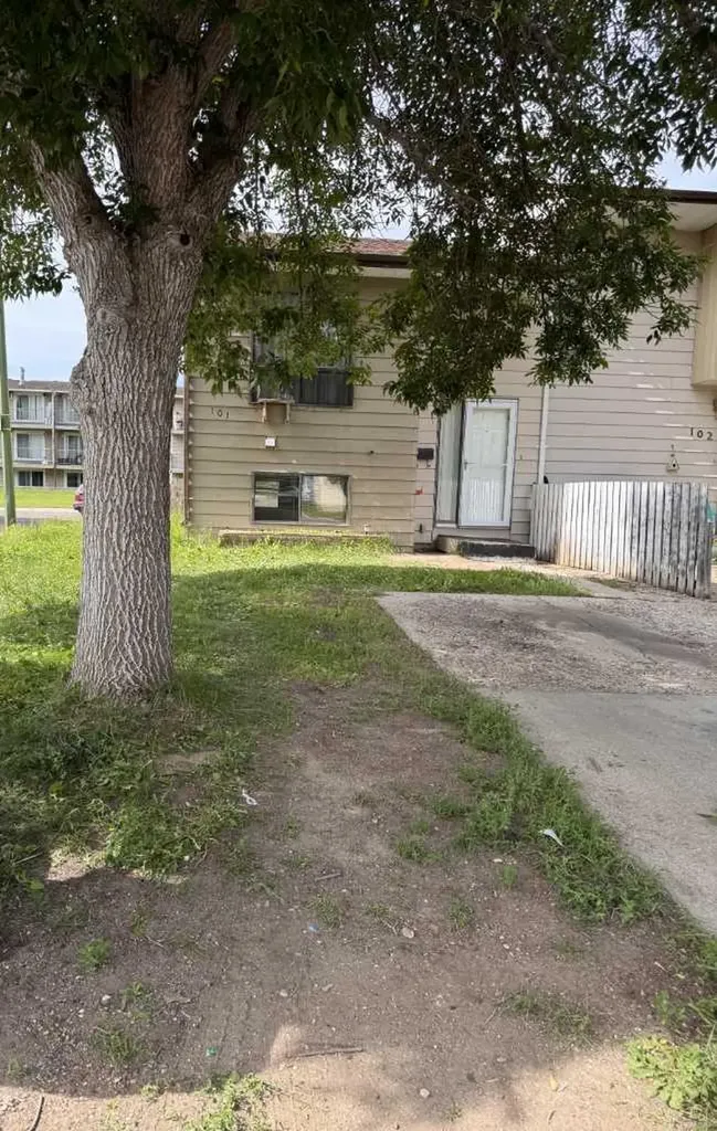101 Cooney Road SE Medicine Hat AB T1B 1Y7