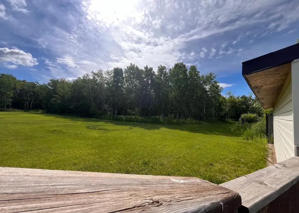 1005 15 Street Wainwright AB T9W1E4