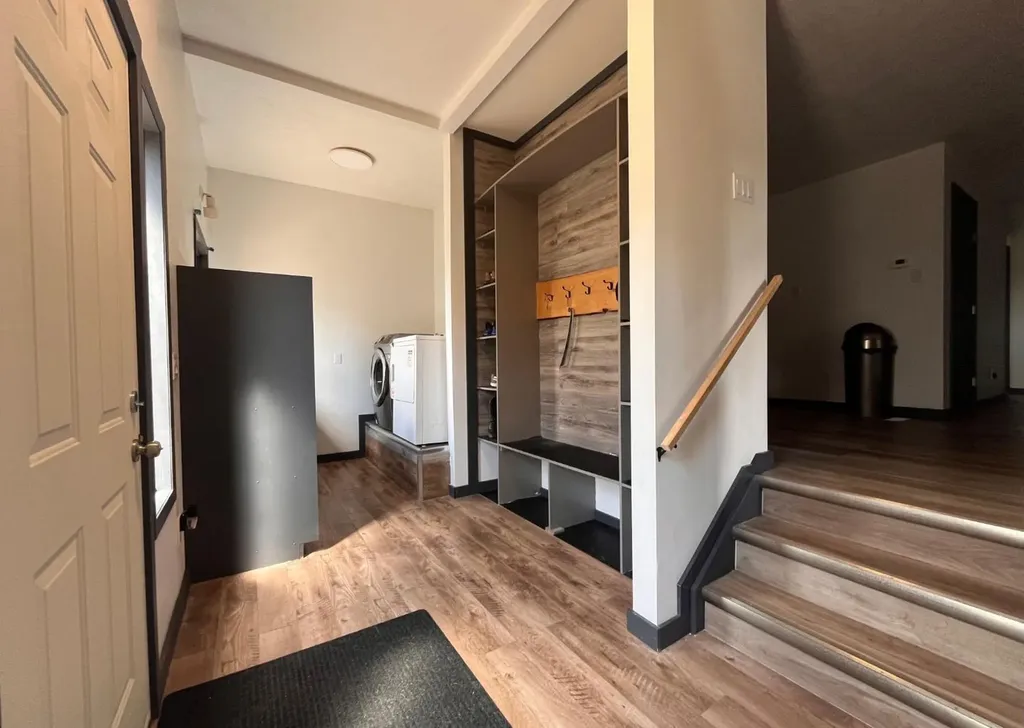1005 15 Street Wainwright AB T9W1E4