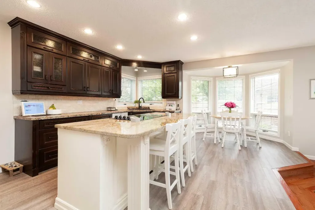 205 Kings Bay S Lethbridge AB T1K 5G1