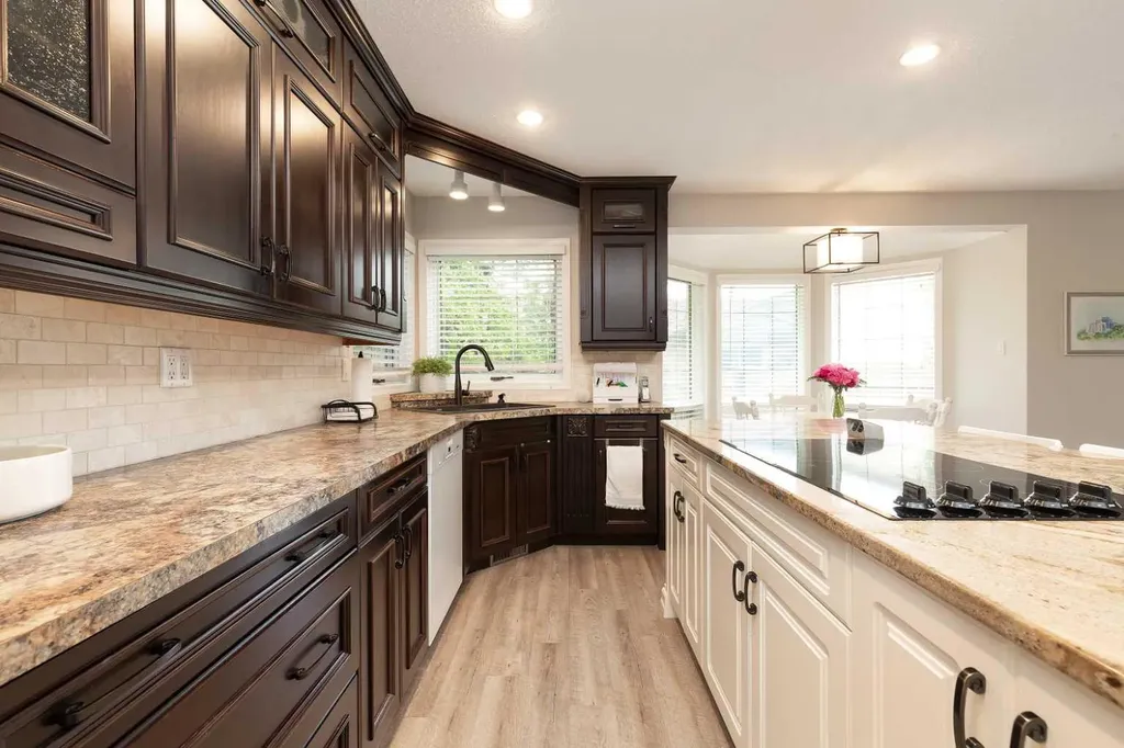 205 Kings Bay S Lethbridge AB T1K 5G1