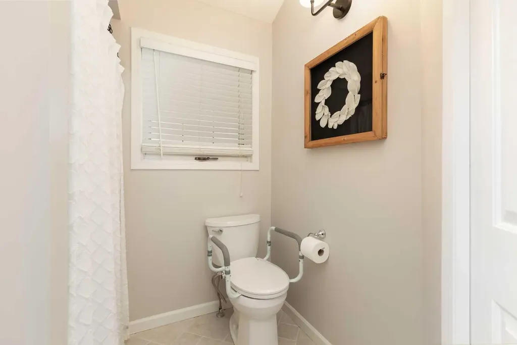 205 Kings Bay S Lethbridge AB T1K 5G1