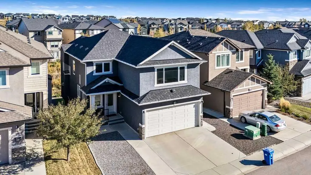 82 Panton View NW Calgary AB T3K 0X8