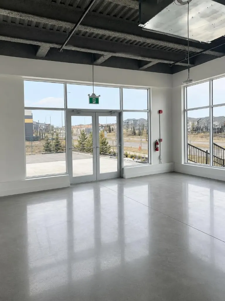 198 Nolanridge Crescent Crescent NW Calgary AB T3R 1W9