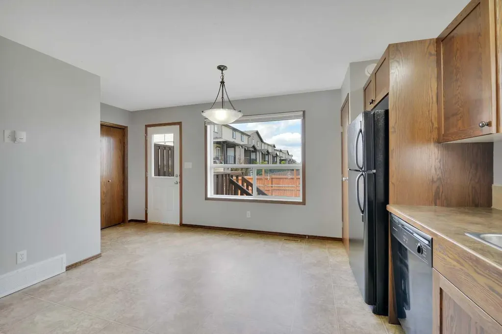 45 Winston Place Blackfalds AB T4M 0K9