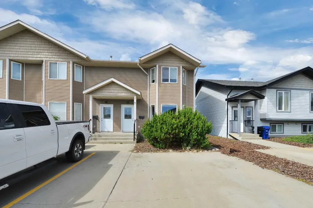 45 Winston Place Blackfalds AB T4M 0K9