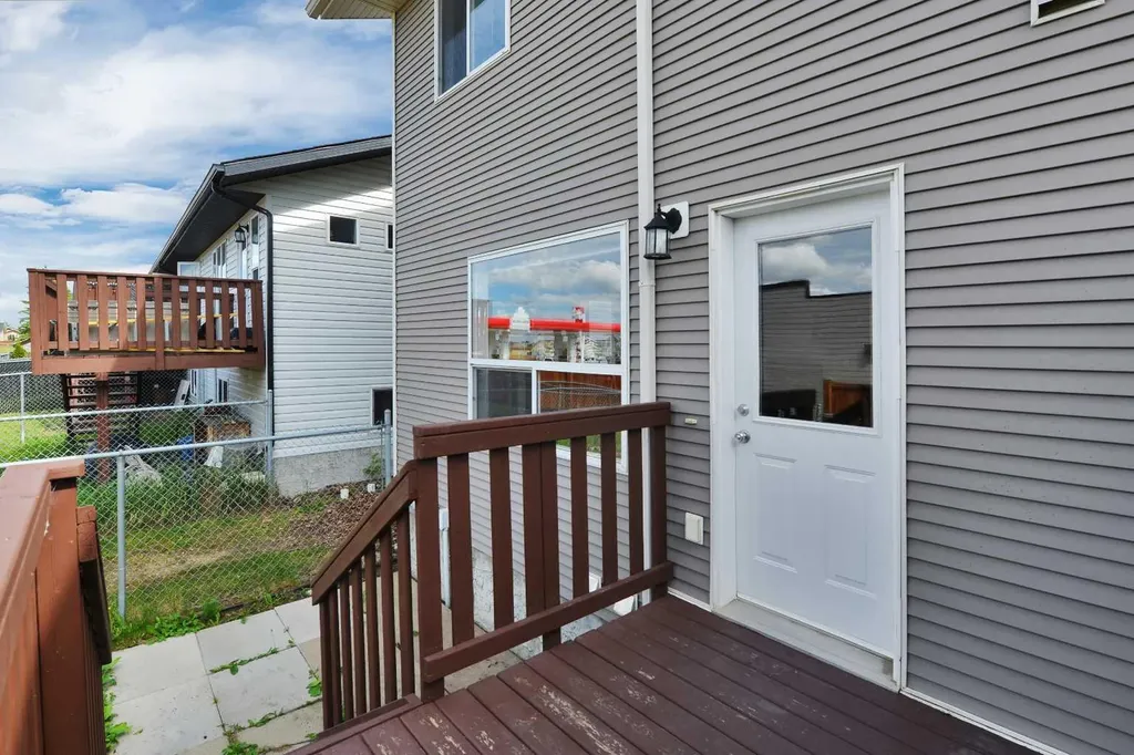 45 Winston Place Blackfalds AB T4M 0K9