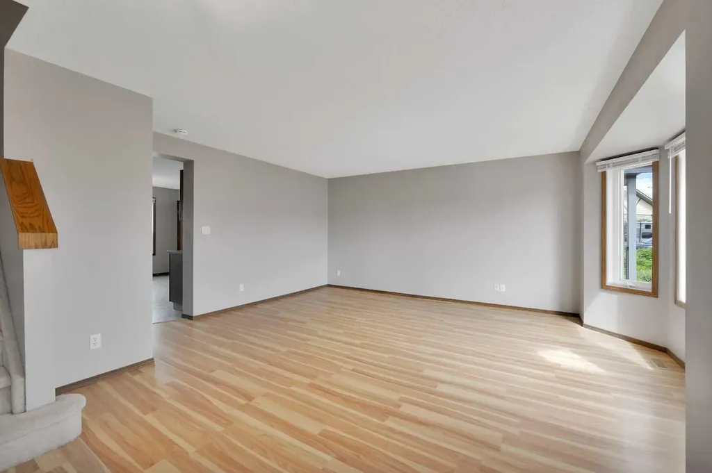 45 Winston Place Blackfalds AB T4M 0K9