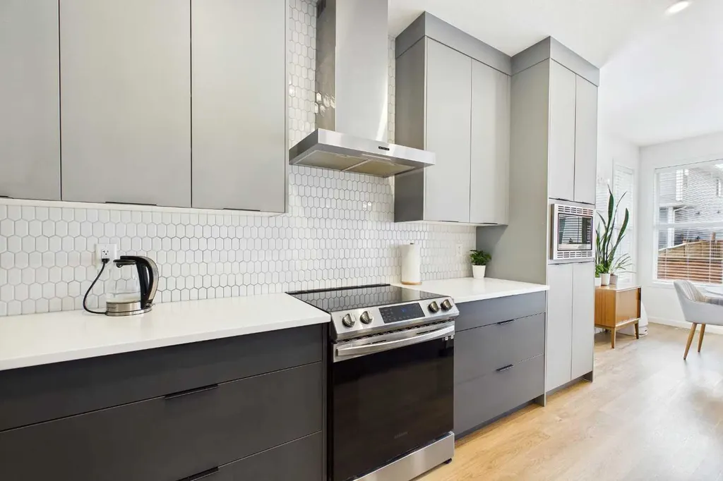 395 Copperhead Way SE Calgary AB T2Z 5G1