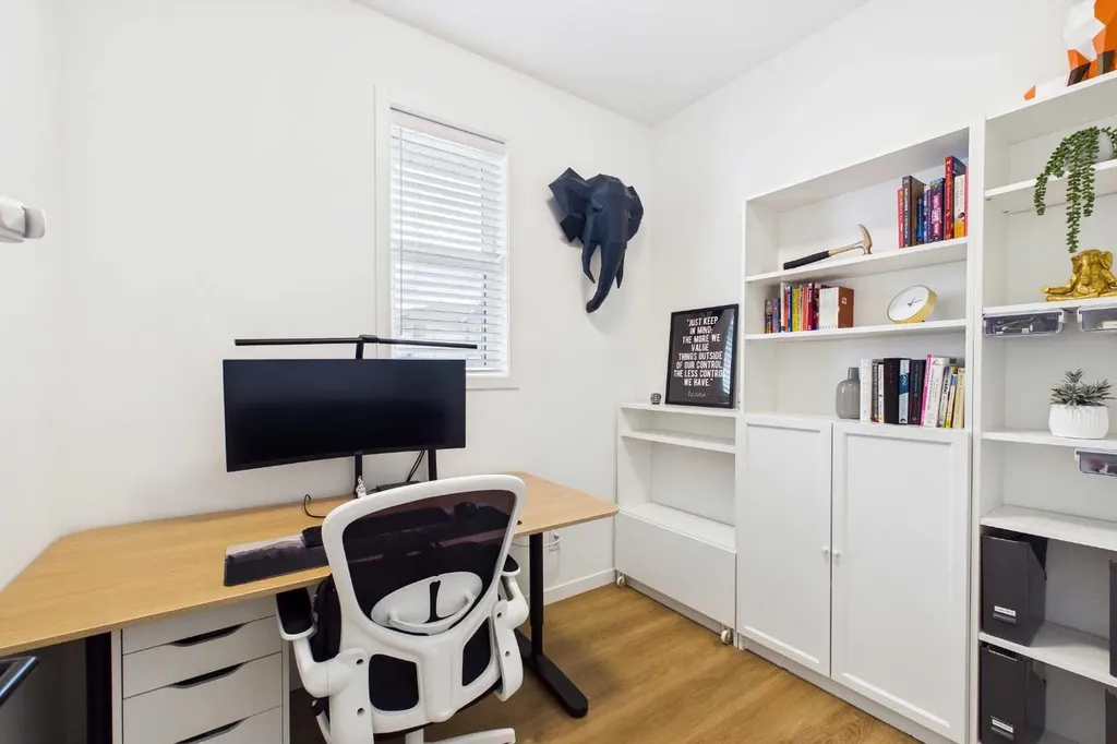395 Copperhead Way SE Calgary AB T2Z 5G1