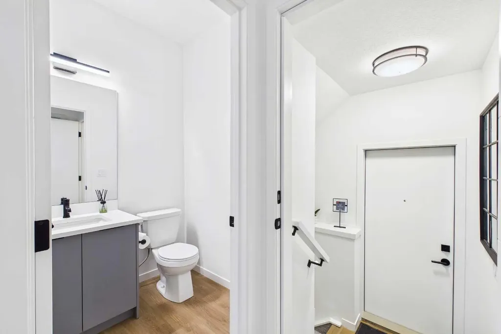 395 Copperhead Way SE Calgary AB T2Z 5G1