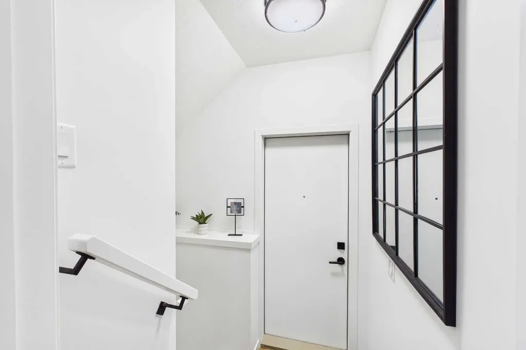 395 Copperhead Way SE Calgary AB T2Z 5G1