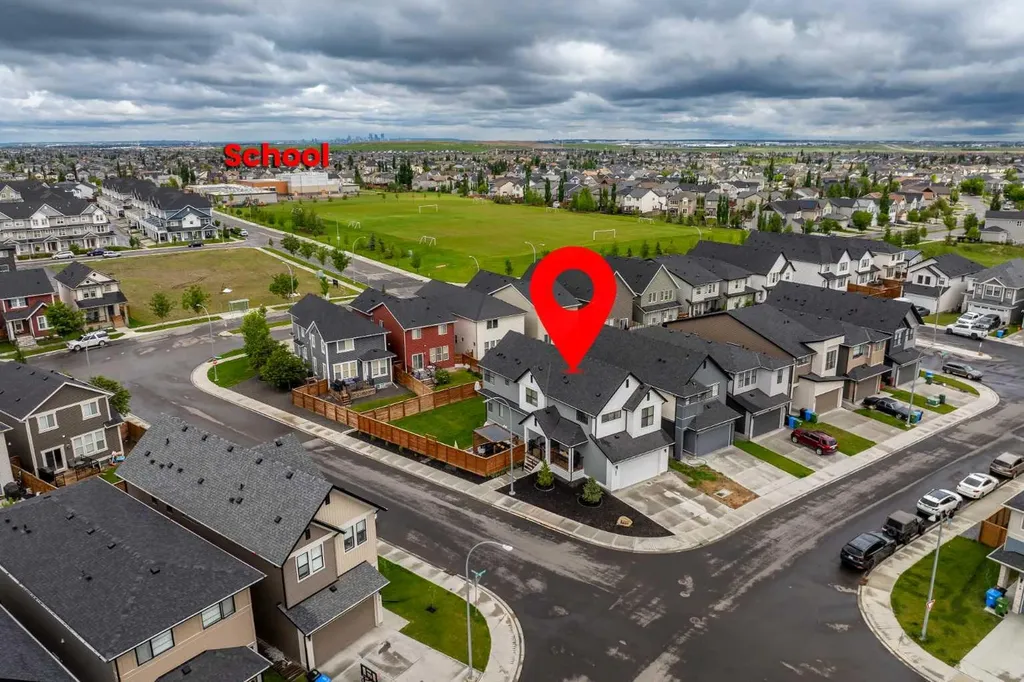 395 Copperhead Way SE Calgary AB T2Z 5G1