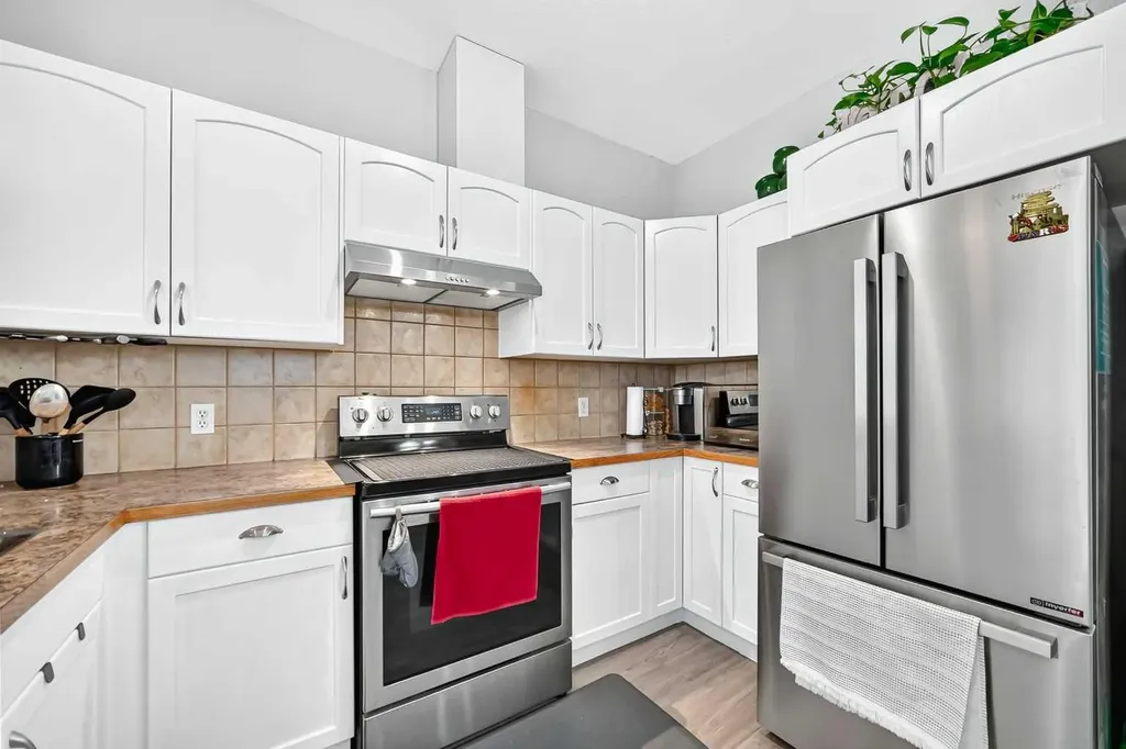 111 Tarawood Lane NE Calgary AB T3J 0B9
