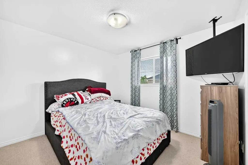 111 Tarawood Lane NE Calgary AB T3J 0B9