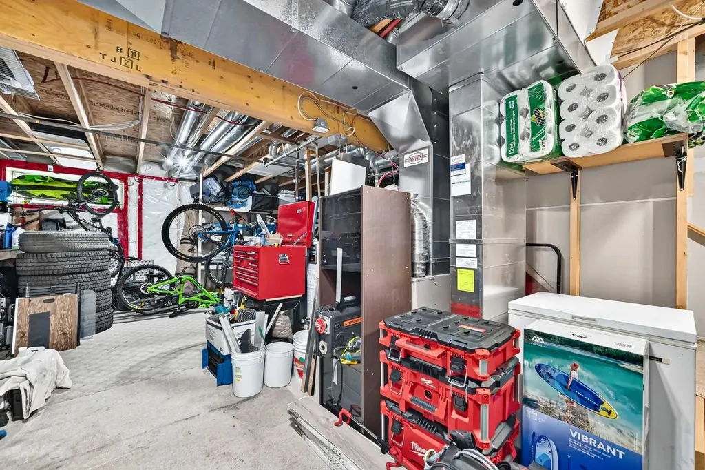 111 Tarawood Lane NE Calgary AB T3J 0B9