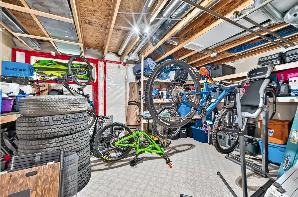 111 Tarawood Lane NE Calgary AB T3J 0B9