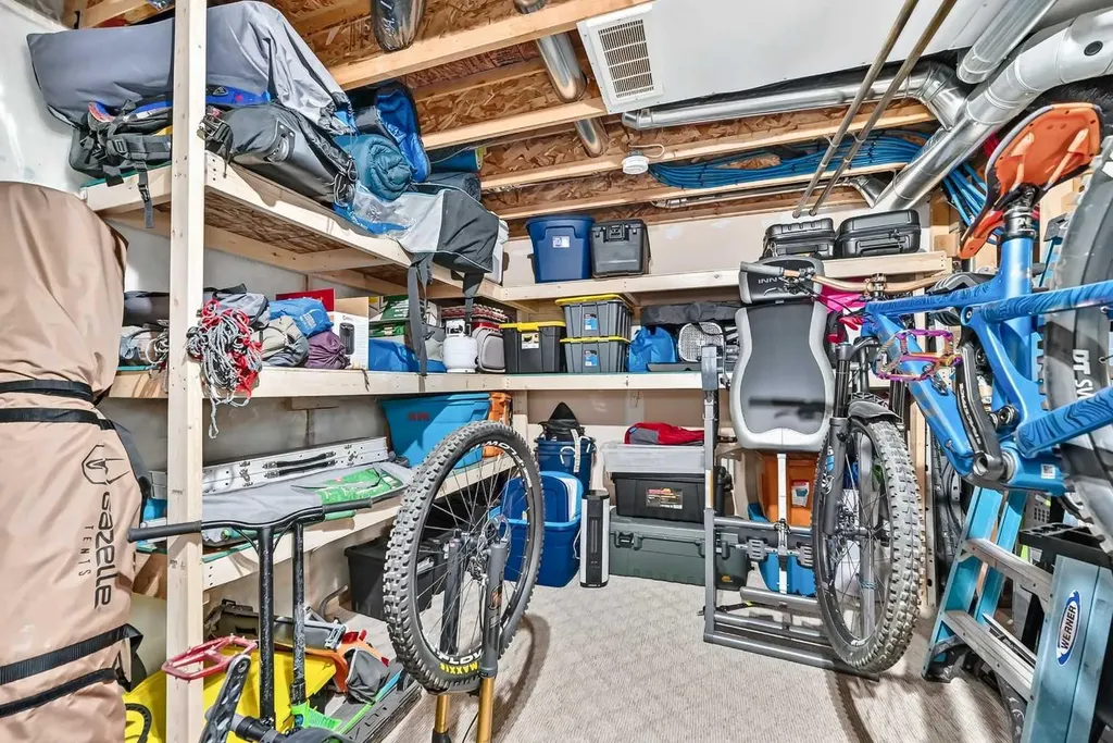 111 Tarawood Lane NE Calgary AB T3J 0B9